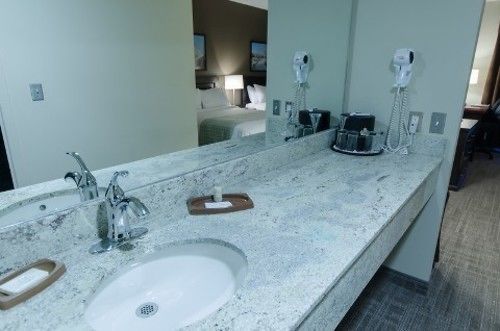 Canad Health Sciences Centre 3*